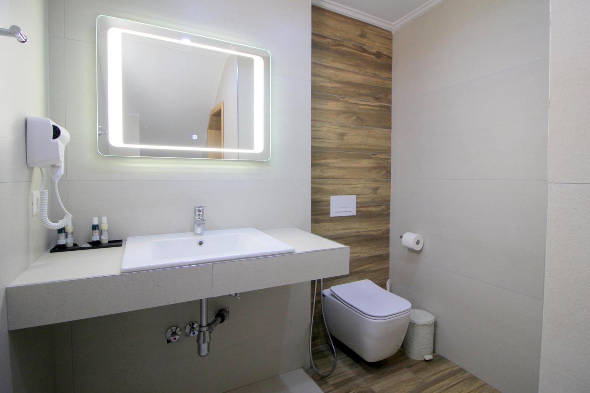 Ortus Rooms Sarande Exterior photo